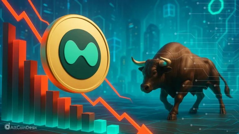 HYPE crashes to 5 month low but bulls prowl under cover