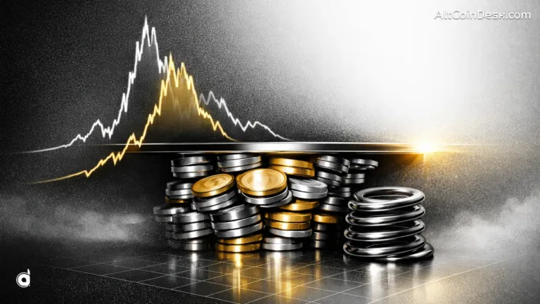 Altcoin market closely follows 2017 breakout structure Is this the cusp 1